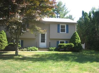 3 Burr Ave, Barrington, RI 02806