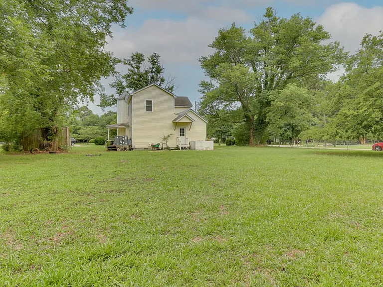 1302 Dare Rd — Photo 37