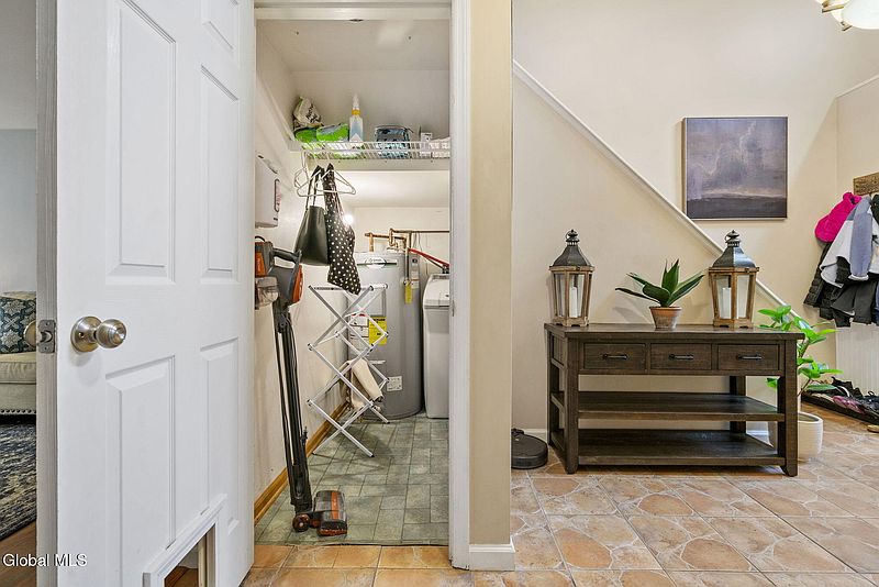 5th image of 3016 Fern Court