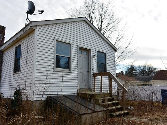 5th image of 69 Loomis Ave
