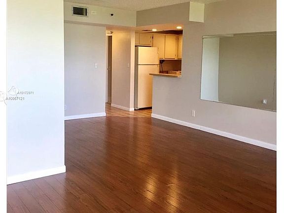 3rd image of 3100 W Rolling Hills Cir APT 408