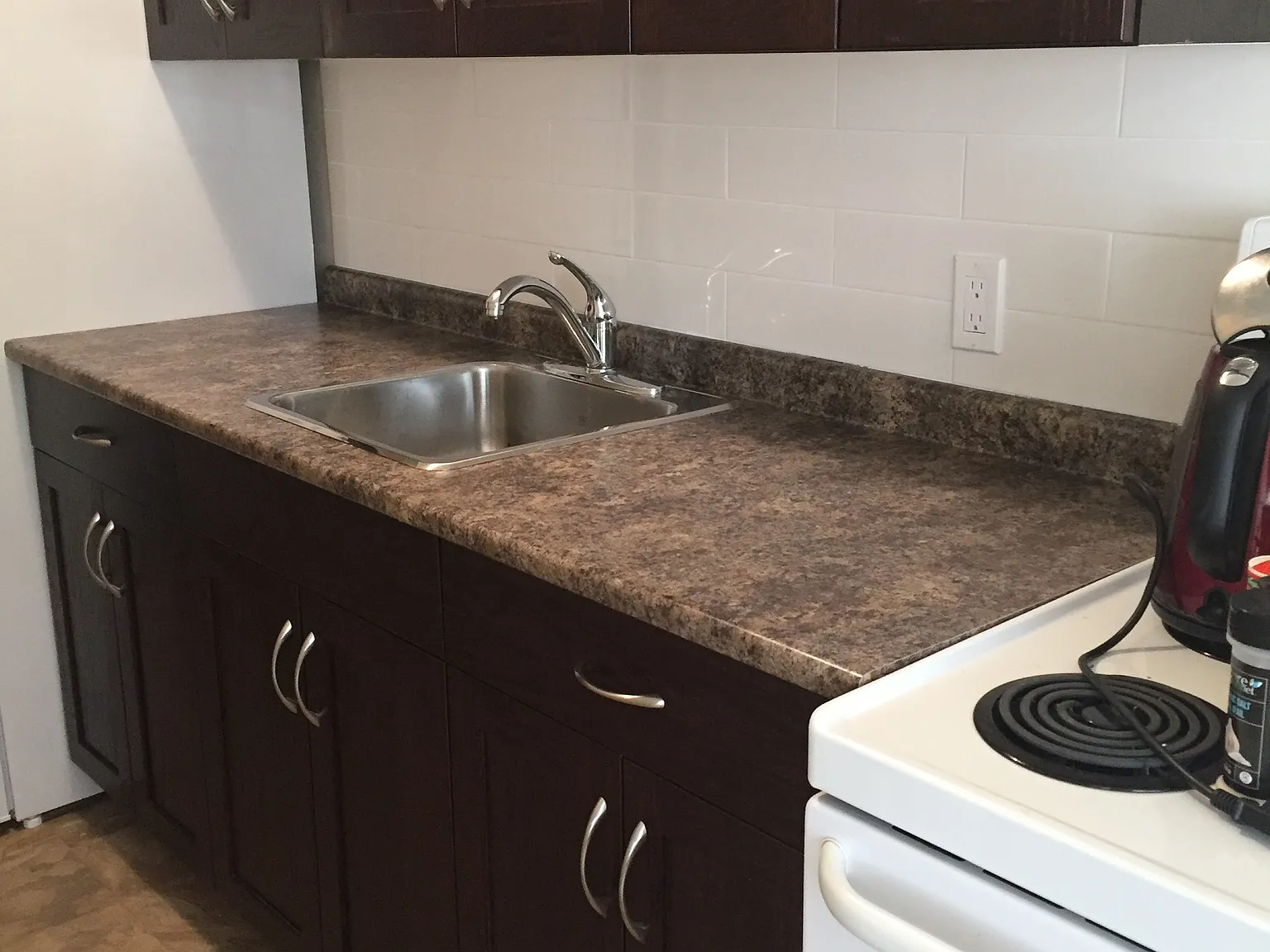 587 Broadway — Photo 3
