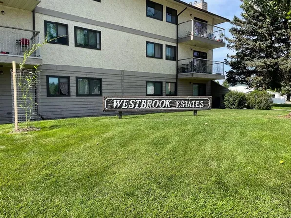 855 E Columbia Blvd W #207, Lethbridge, AB T1K 5B8