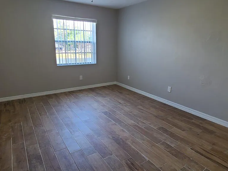 816 Brimfield Ct — Photo 20