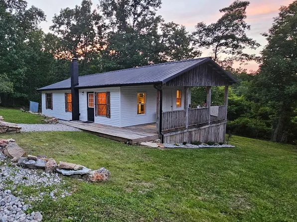 11498 Weatherman Drive, Mountain Grove, MO 65711