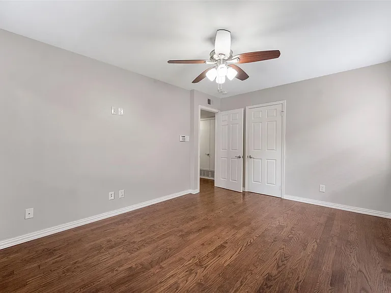 4424 Odessa Dr — Photo 18