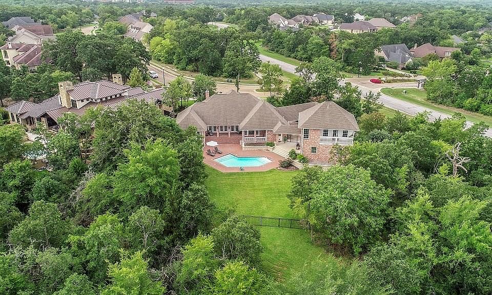 1st image of 3201 Elm Creek Ct