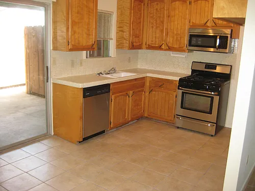 3262 Montrose Ave #A Photo 1