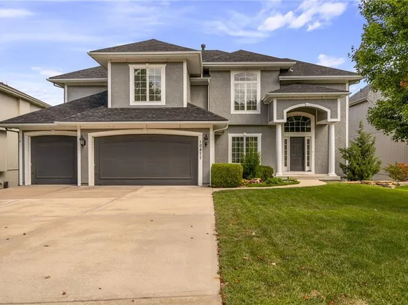 10877 S Barth Rd, Olathe, KS 66061