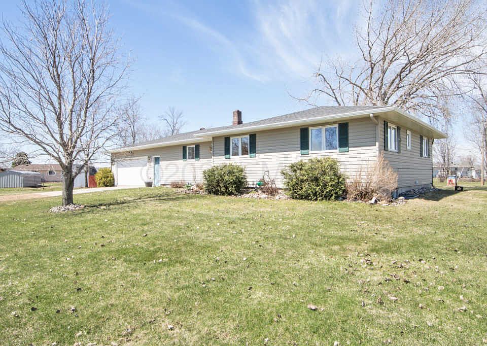 228 2nd St N, Sabin, MN 56580 Zillow