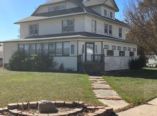 202 3rd Ave S, Brookings, SD 57006