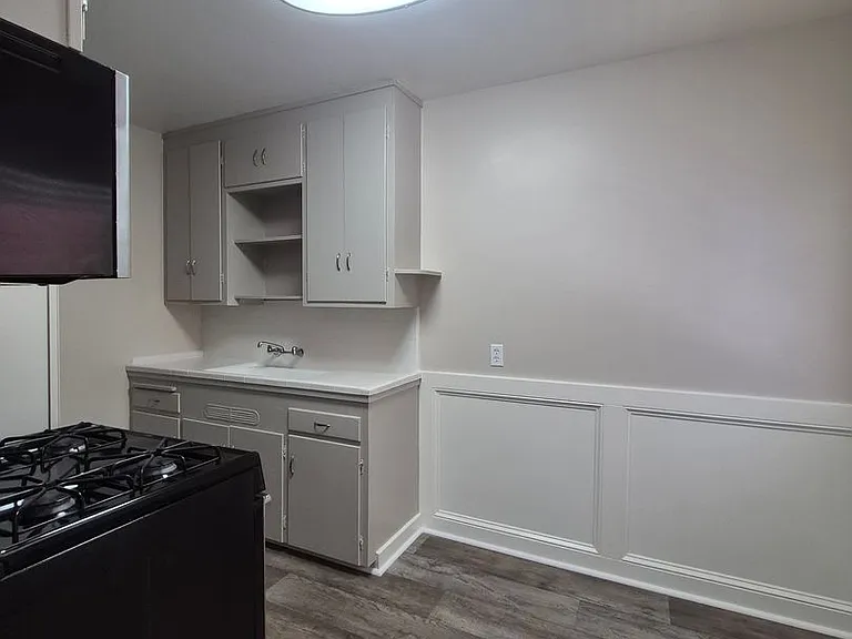 Braden Manor Apartments — Photo 8