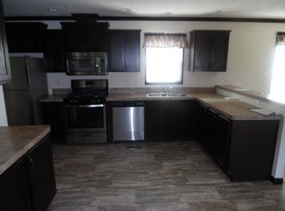 357 Brookside Mnr, Goshen, IN 46526