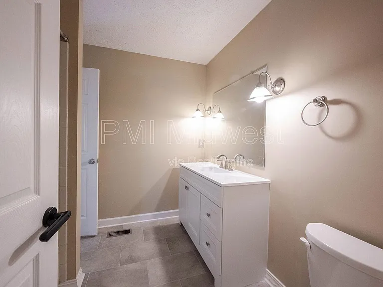 507 Conner Creek Dr — Photo 19