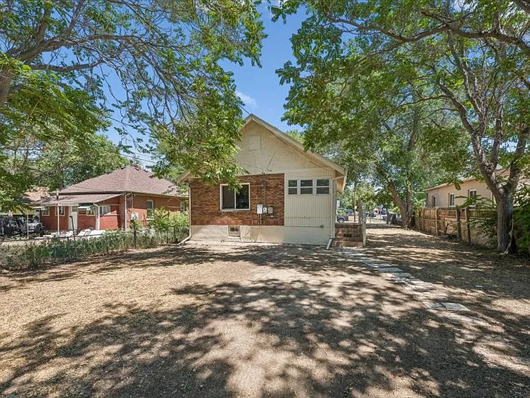 4759 Pearl St — Photo 14