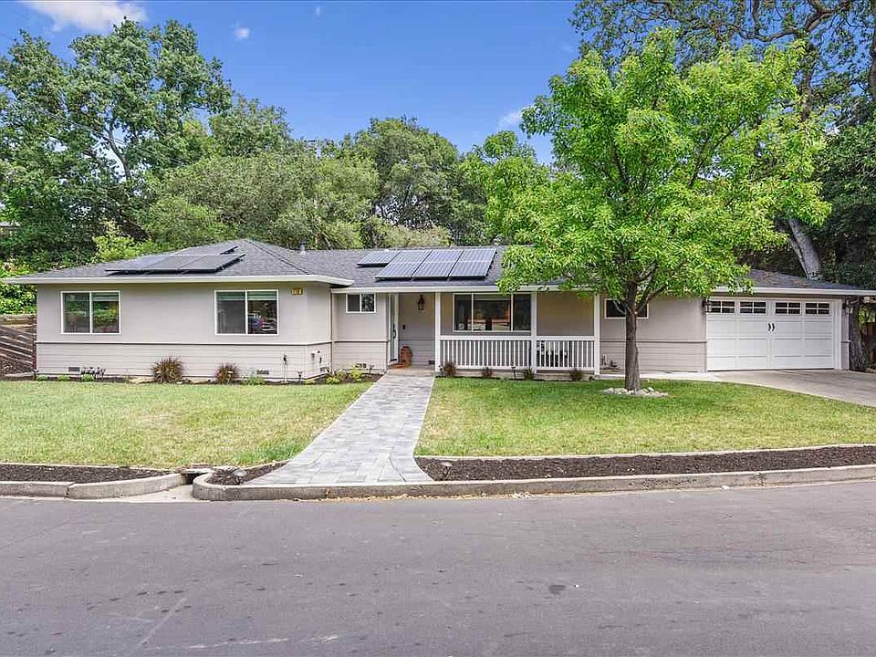 2nd image of 110 Carrol Pl