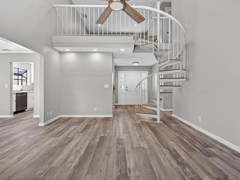 6119 Mullin St — Photo 7