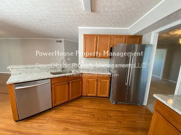 605 Suwanee Lakes Cir — Photo 6
