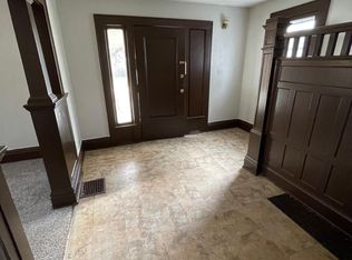 1360 Curtis St, Akron, OH 44301