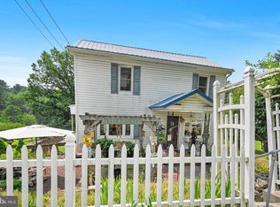 80 Condor Ln, Pottsville, PA 17901