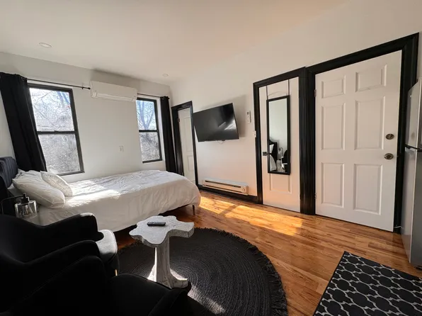 886 Hancock Street image 1 of 5