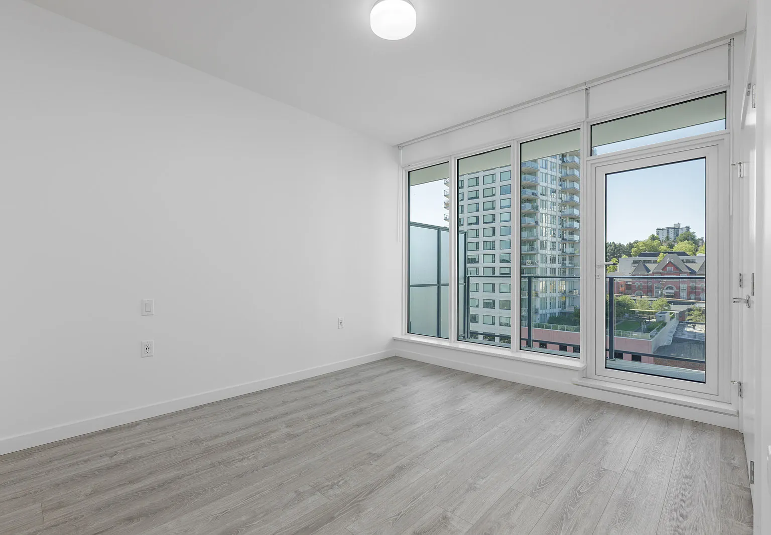 3 bed, 1262 sqft, $3,600 — Photo 1