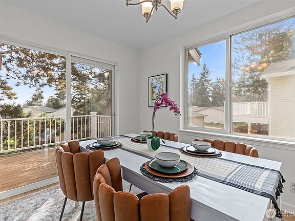 5th image of 800 96th Avenue NE #D202