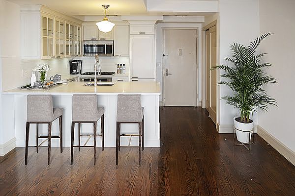 1st image of 752 W End Ave APT 4E