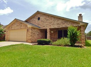 7040 Pleasure Lake Dr, Willis, TX 77318