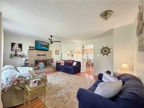 2nd image of 1752 Sagrada Dr