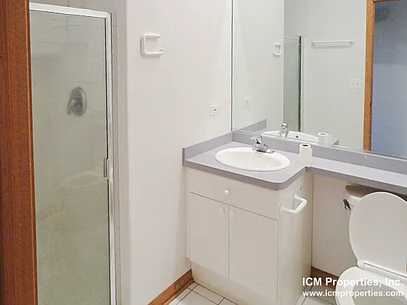 2653 N Wayne Ave #3 — Photo 10
