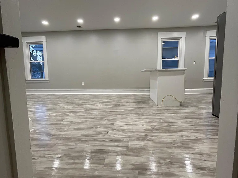 1425 State St #2 — Photo 8