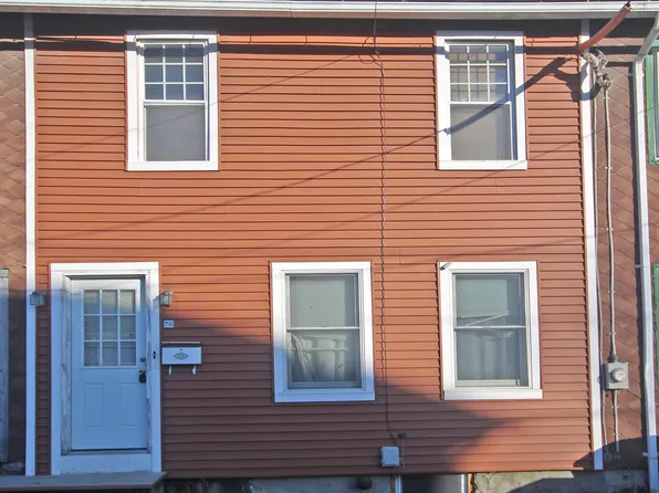 76 Friend St, Adams, MA 01220