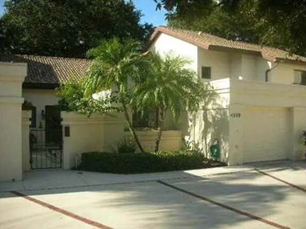 4528 Ascot Cir, Sarasota, FL 34235