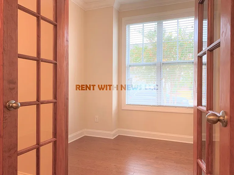 529 Finnbar Dr — Photo 7