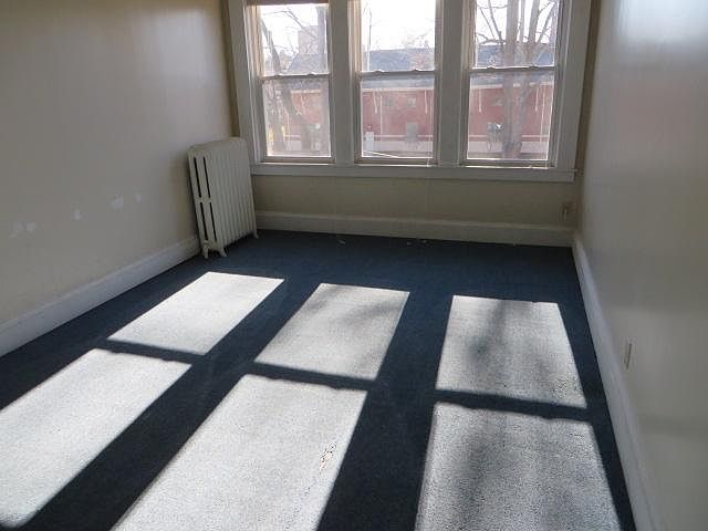 2nd image of 176 Sigourney St APT C5