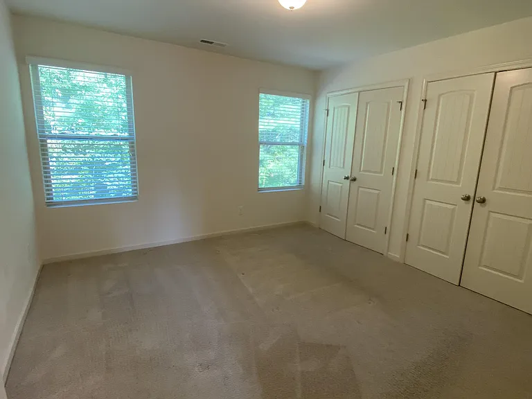 8 Rochambeau Ct #1 — Photo 6