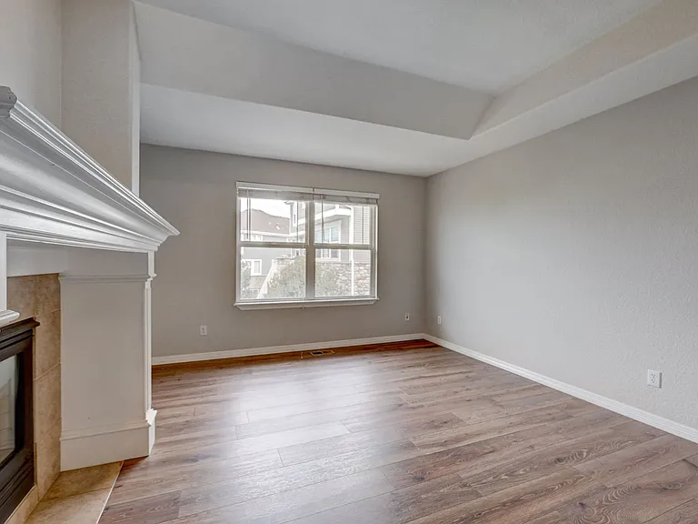 22848 E Euclid Cir — Photo 8