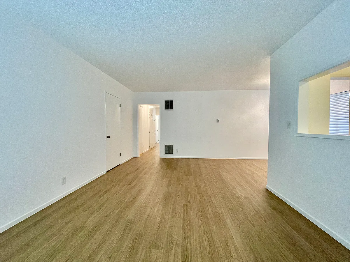 Building Photo - 1029 N Hayworth Ave #1