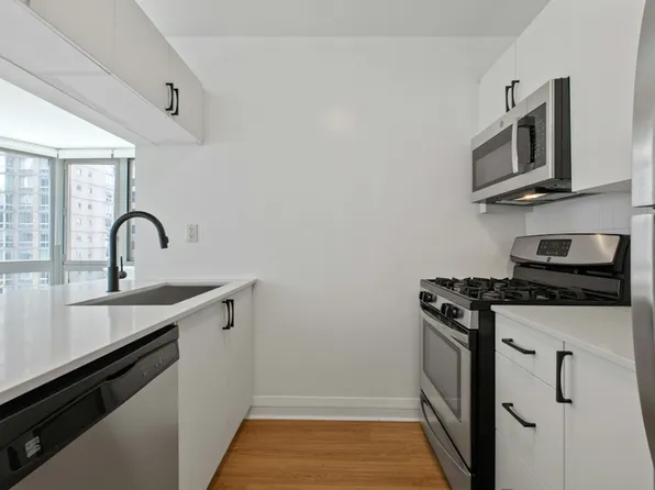 800 6th Avenue image 1 of 23