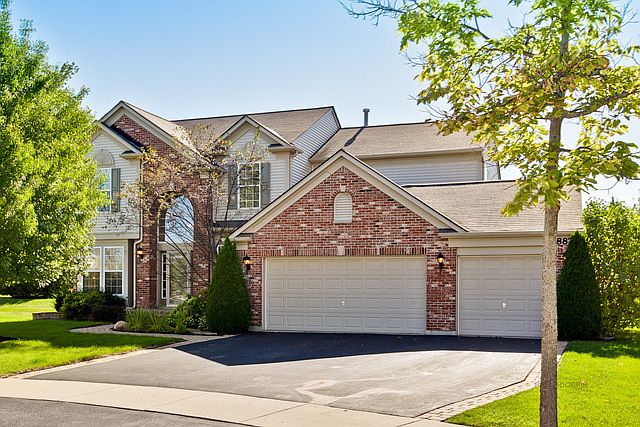 1st image of 18875 W Aspen Ct