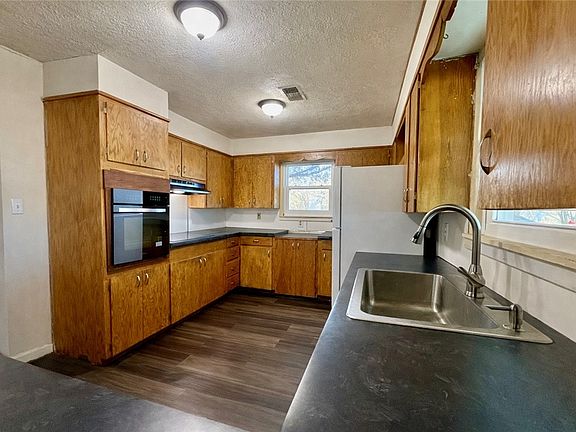 5th image of 155 Southern Oaks Dr