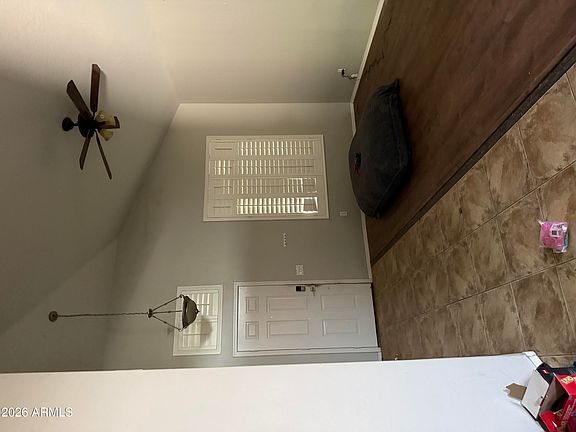 4th image of 631 W RATTLESNAKE Place