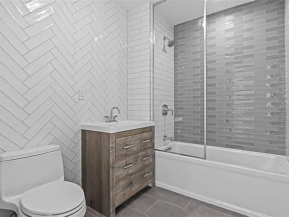 5th image of 157 Beach 96th St Floor 2