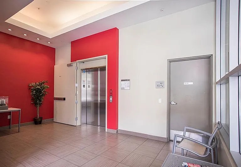 238 S Arroyo Pkwy #312 — Photo 10