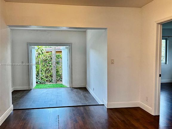3rd image of 234 Washington Dr #234
