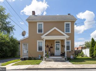 319 S 5th St, Chambersburg, PA 17201