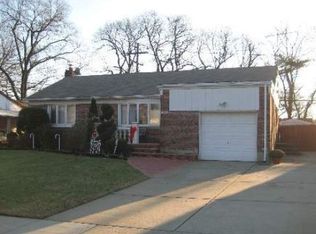 1689 Greenway Blvd, Elmont, NY 11003