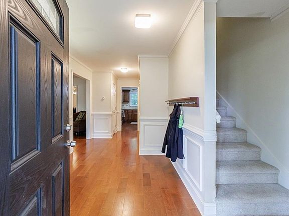 2nd image of 11465 Elkins Rd