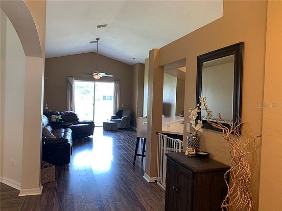 3rd image of 7321 Cutwater Ln